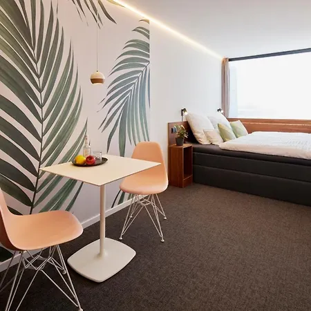 Tin Inn - Erkelenz - Das Hotel Aus Hochwertig Ausgebauten Ueberseecontainern Erkelenz