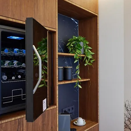 Tin Inn - Erkelenz - Das Hotel Aus Hochwertig Ausgebauten Ueberseecontainern Hotel