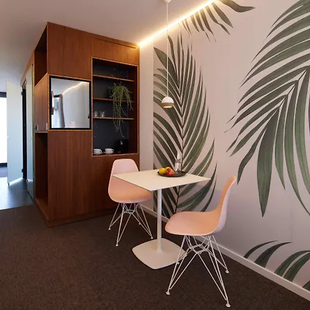 Tin Hotel 3*