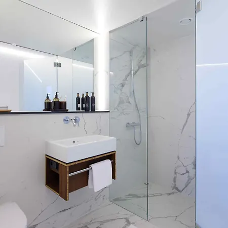 Tin エルケレンツ